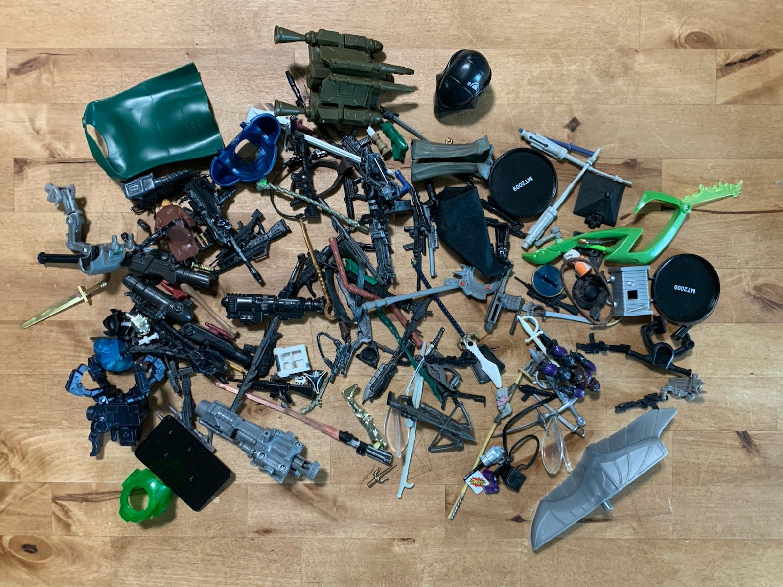 Star Wars Random Military Comic Weapons Parts Pieces Accessories Over 5 Pounds
