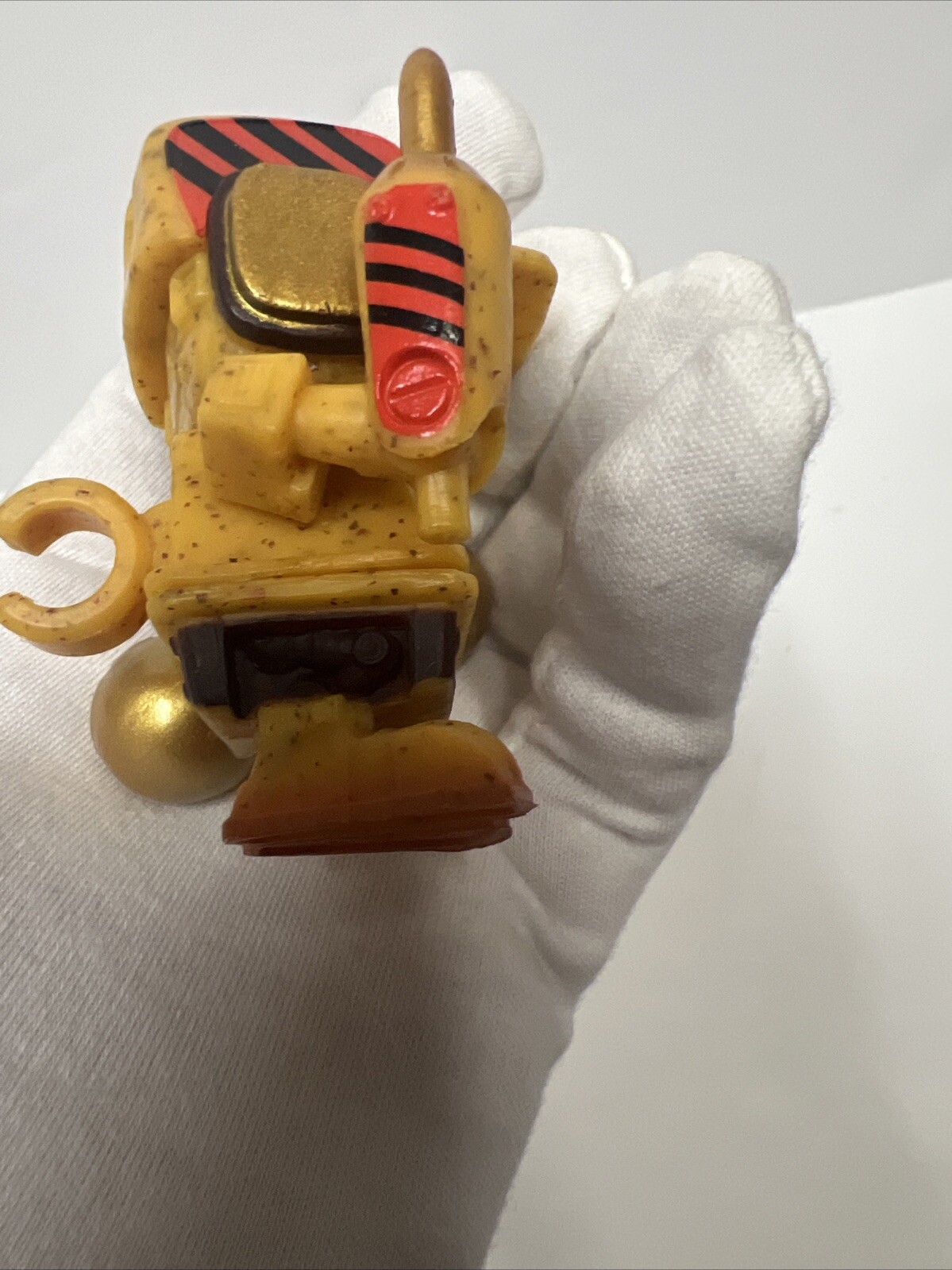 Treasure X Robots Gold Mini Bot- X-Cavator (Splatter Finish)