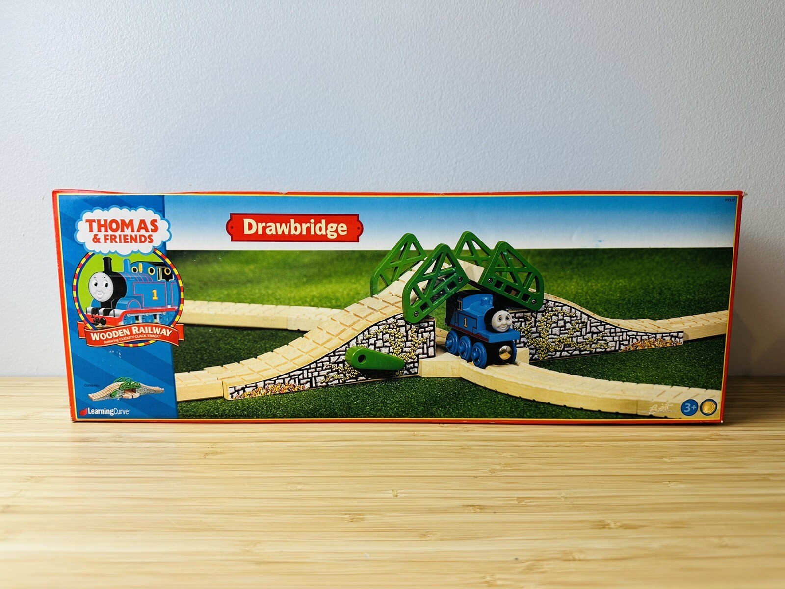 Thomas Wooden Railway Drawbridge 2000 Clickity Clack Lifting Bridge NEW IN BOX