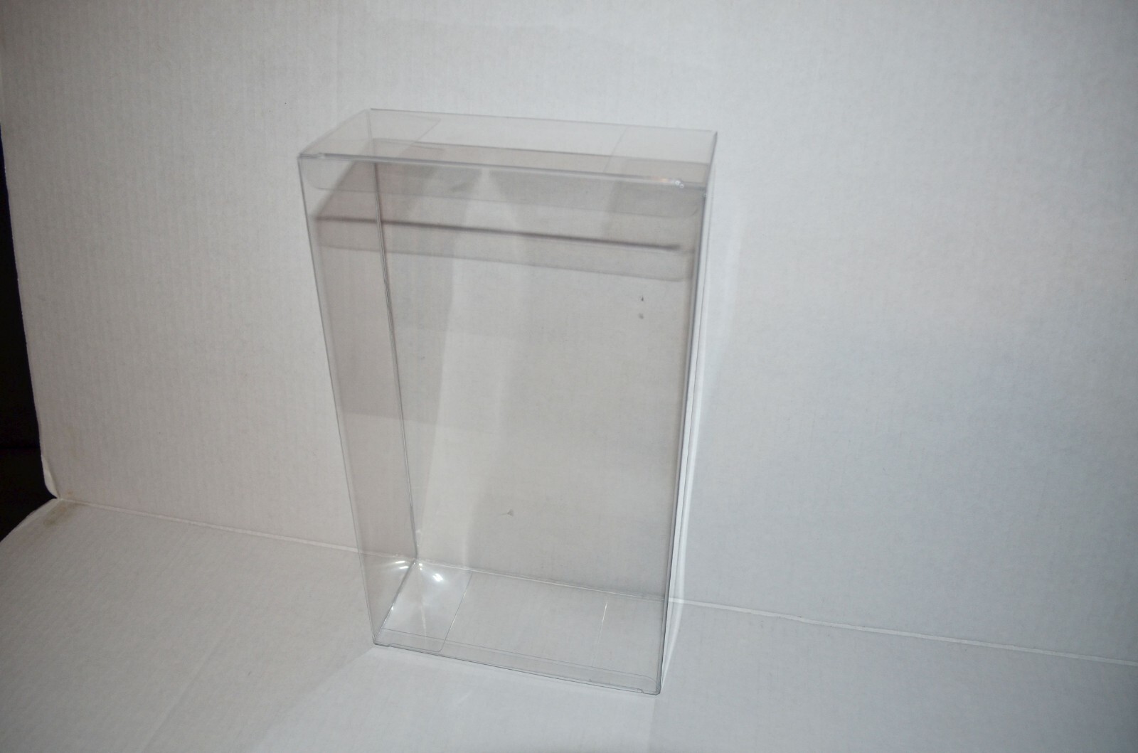 4 DC Comics Multiverse Action Figures Clear Plastic Protective Case Display Box