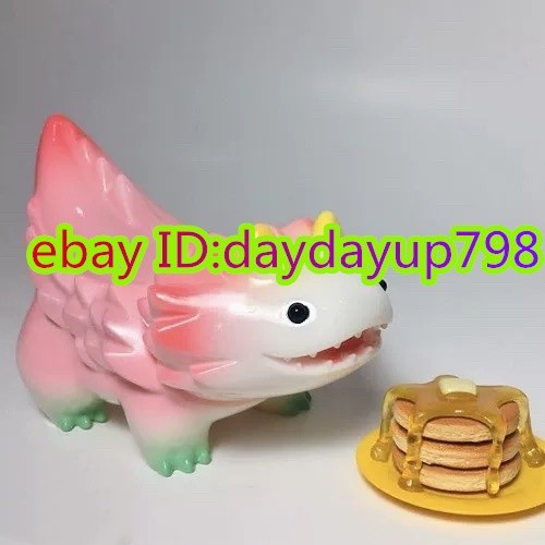 SHOKO NAKAZAWA BROTHER SEEDLAS Sakura Pink Vinyl Sofubi Figure Model H11CM/4.4in