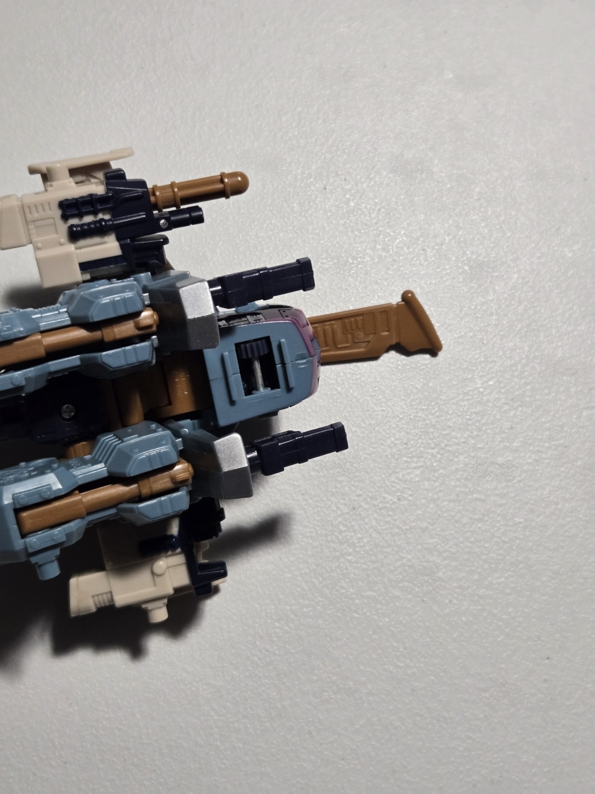 Transformers Armada Cyclonus Action Figure