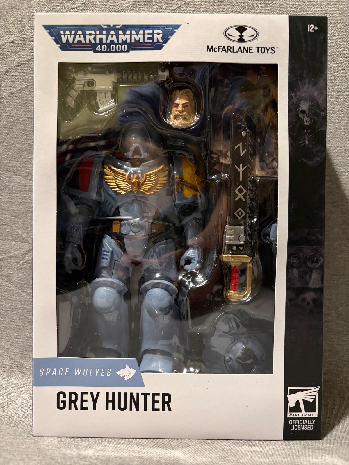 McFarlane Toys Warhammer 40,000 Space Wolves Grey Hunter NIB