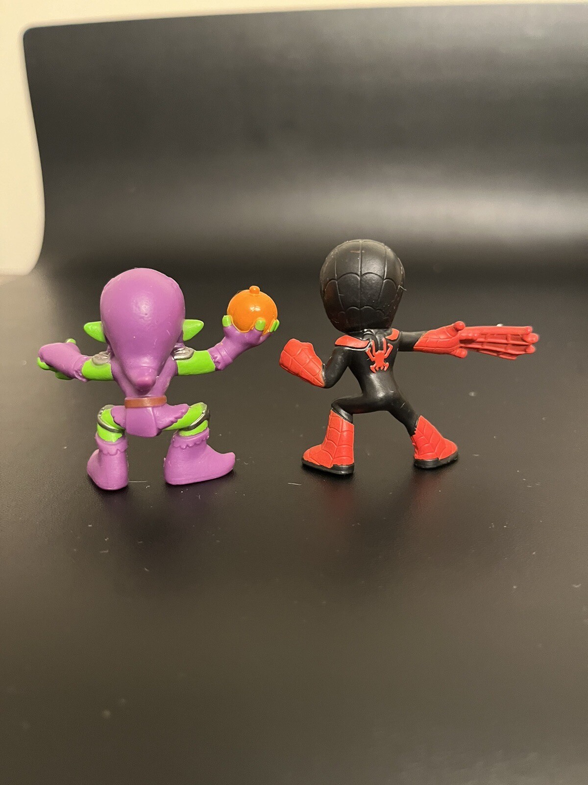 Hasbro Marvel Mini Figures Spidey and Goblin Toy or Cake Topper Approx 1.5 In