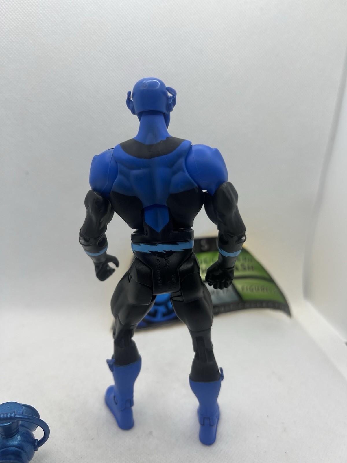 Blue Lantern The Flash DC Universe Classics Action Figure Anti-Monitor Wave