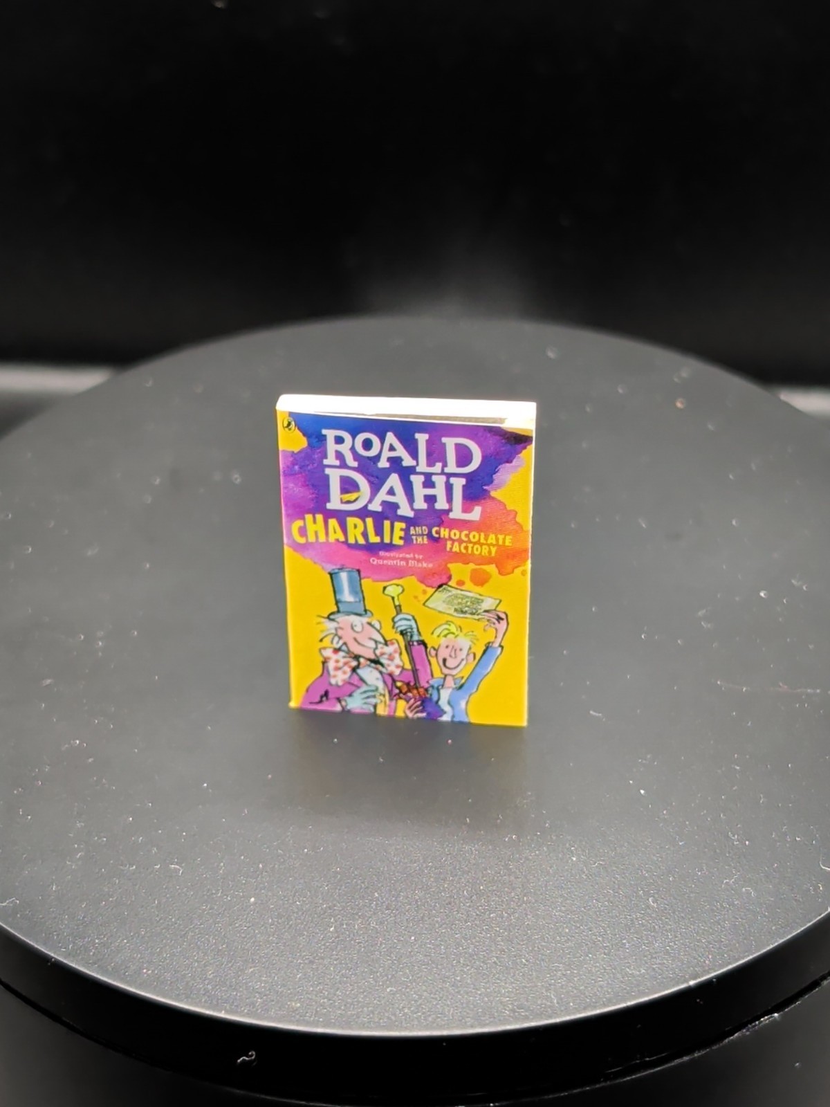 Zuru Mini Brands Books Charlie & The Chocolate Factory Paperback Roald Dahl