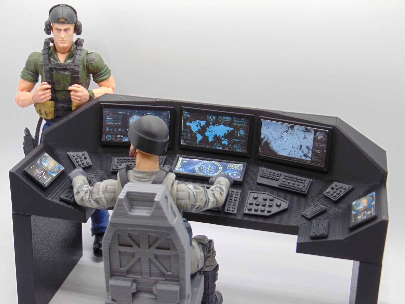 Custom 1:18 Computer Operator Control Station Set for eBay Buyer ID darthviard
