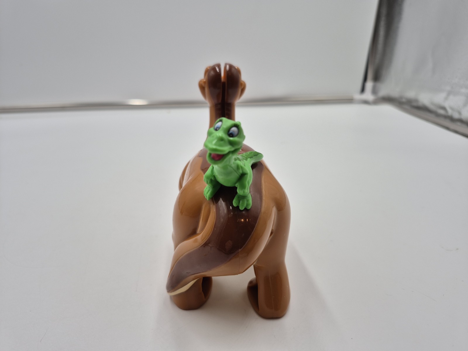 Universal Studios Land Before Time LittleFoot Ducky Piggy Coin Bank Toy VTG