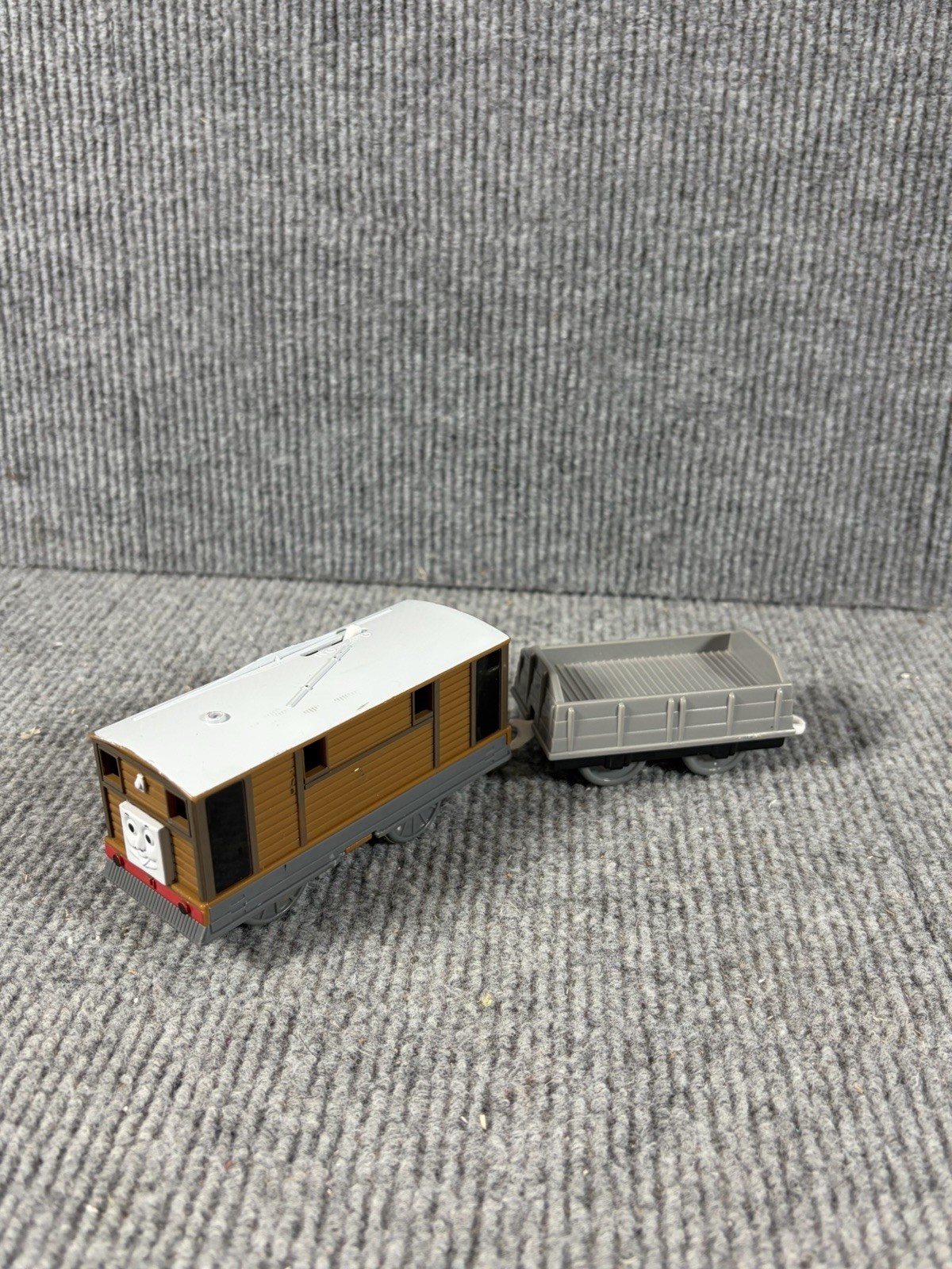 Thomas & Friends Trackmaster TOBY Battery Powered Motorized Engine HIT Toys 2006