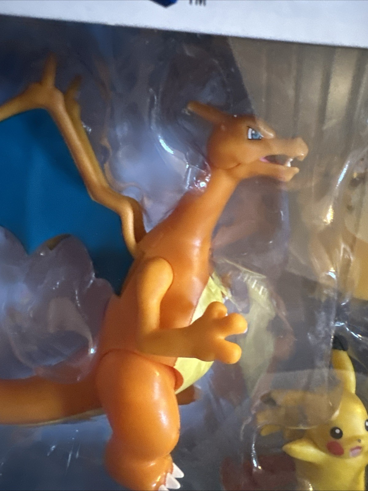 POKEMON MULTI PACK BATTLE READY RETAIL SPECIAL CHARIZARD/ PSYDUCK/ PIKACHU 2019