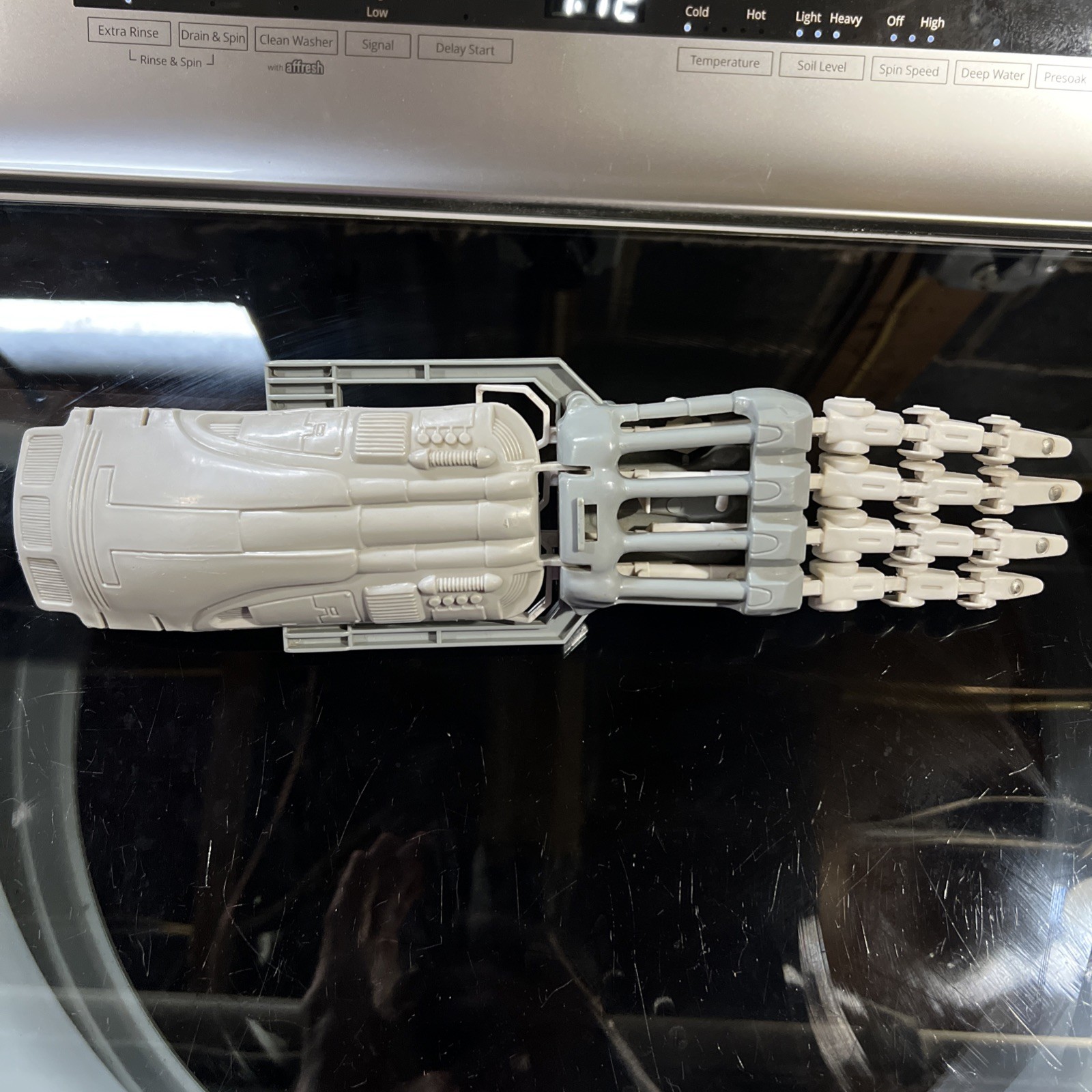 RARE Vintage 90&rsquo;s Terminator Robot Claw Toy ZIMA Awesome Arm