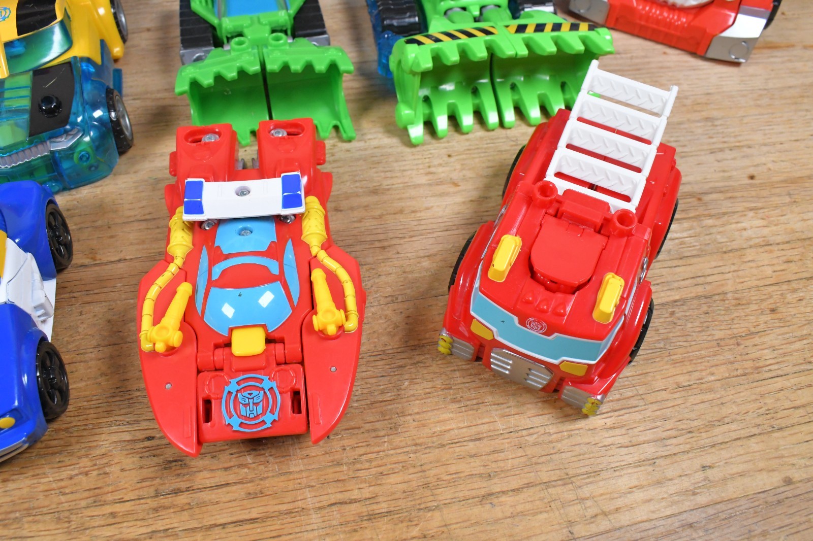 13x Transformers Playskool Heroes Rescue Bots 12&Prime; to 4&Prime; in Size