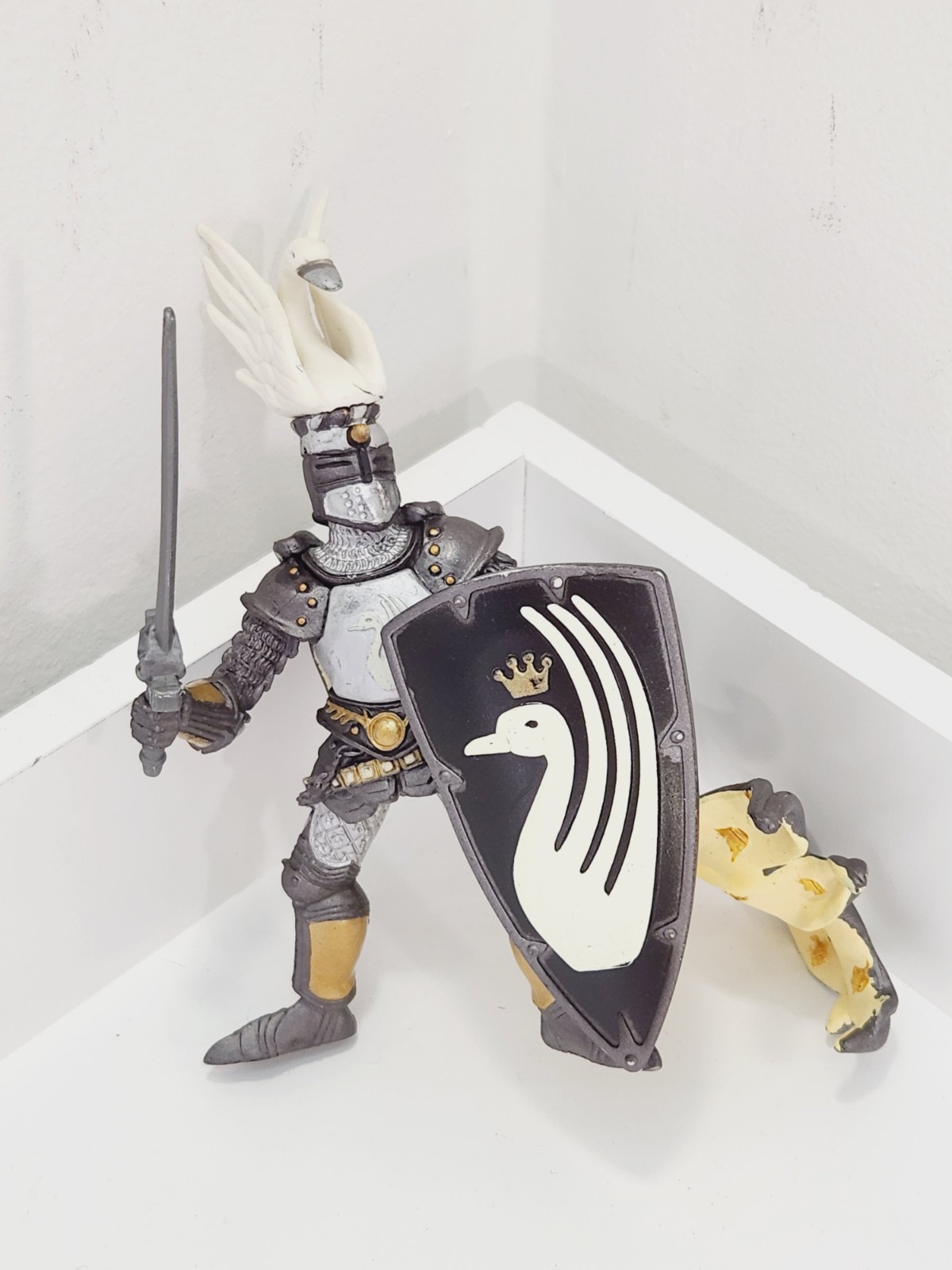 2007 Papo Swan Knight Medieval Castle Figure