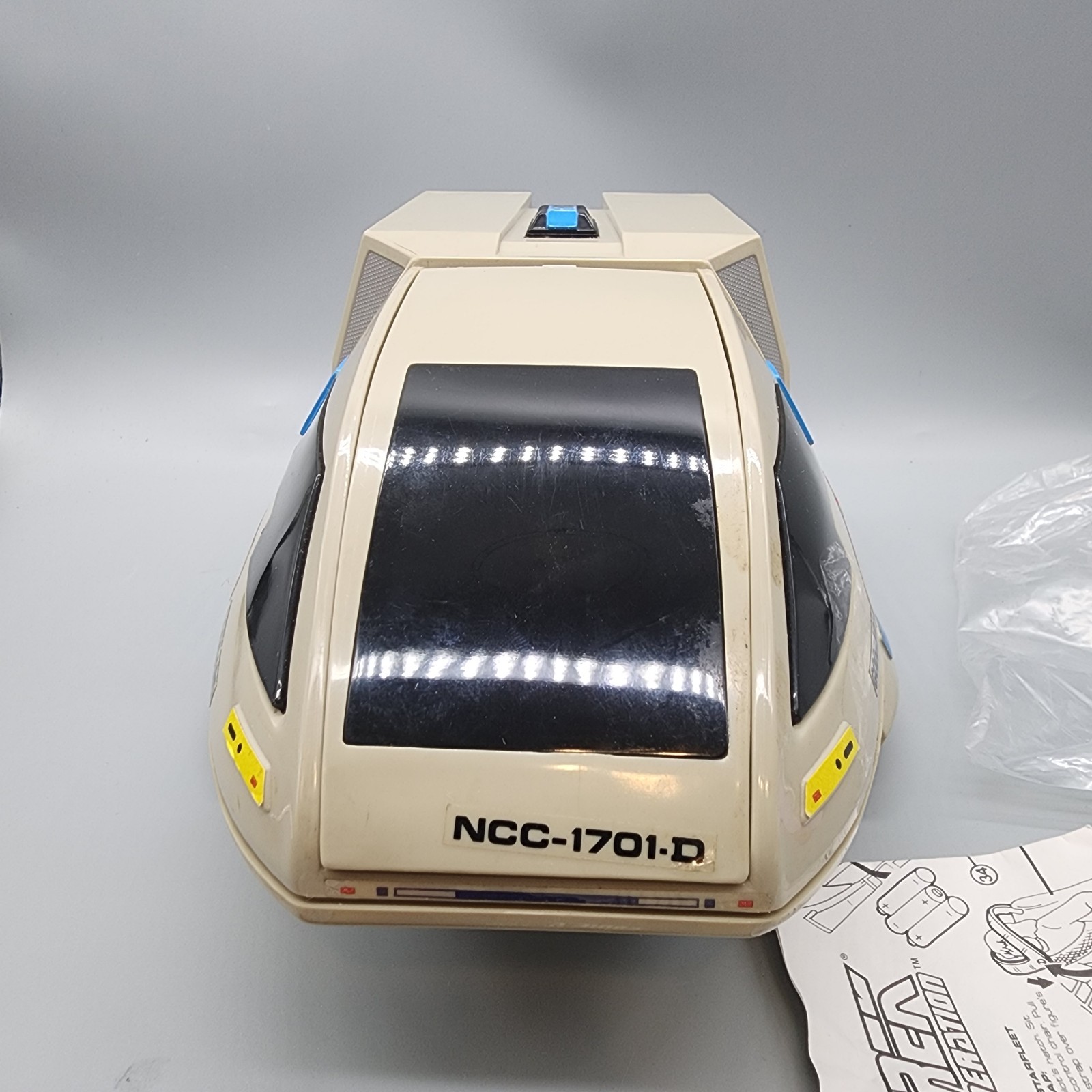 Star Trek The Next Generation Shuttlecraft Goddard Complete Playmates 1:15 Scale