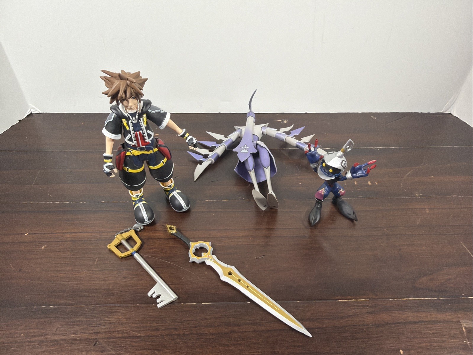 Diamond Select DISNEY KINGDOM HEARTS Sora Assassin & Soldier 3 ACTION FIGURES