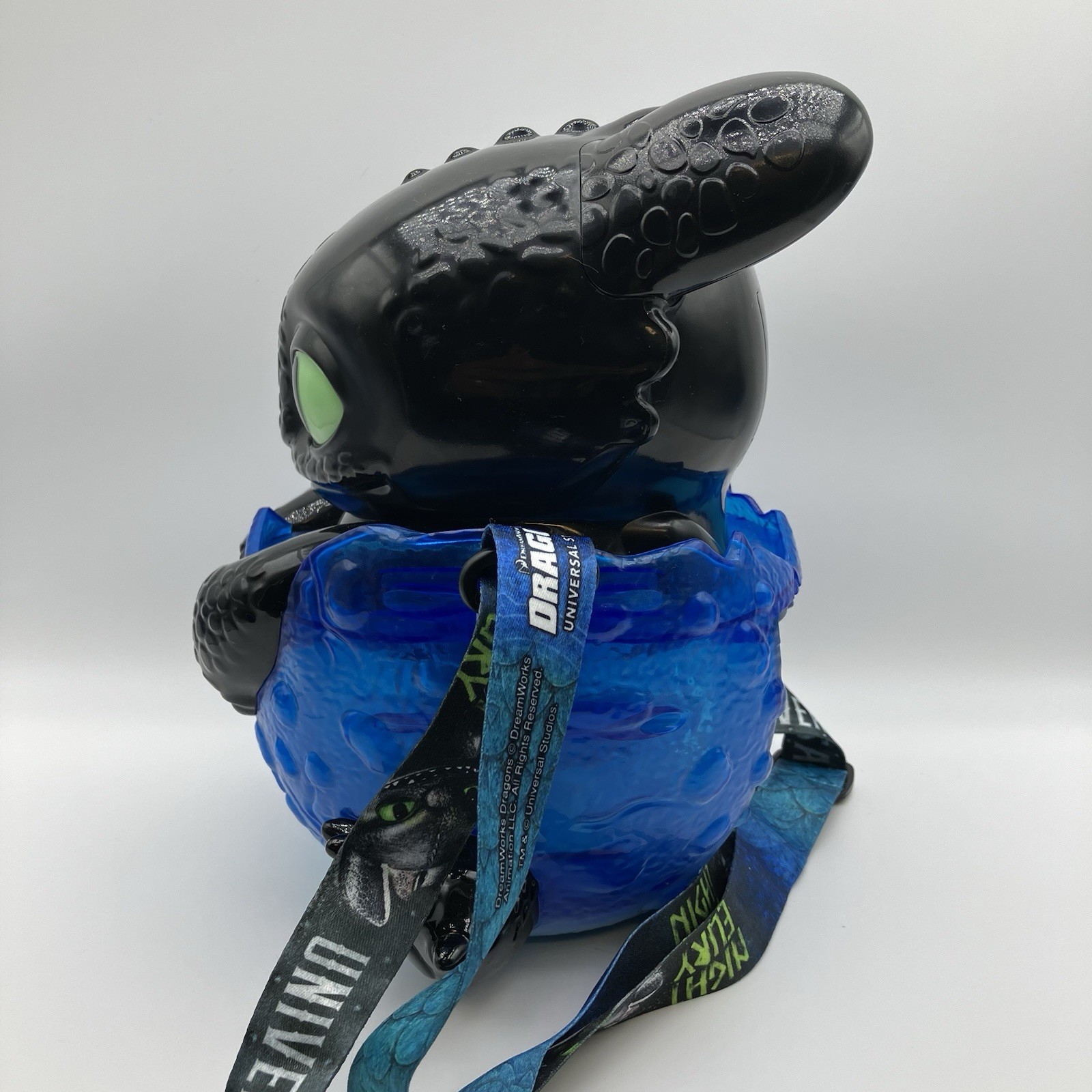 How to Train Your Dragon Toothless Blue Egg Backpack Lights Up Universal Studios