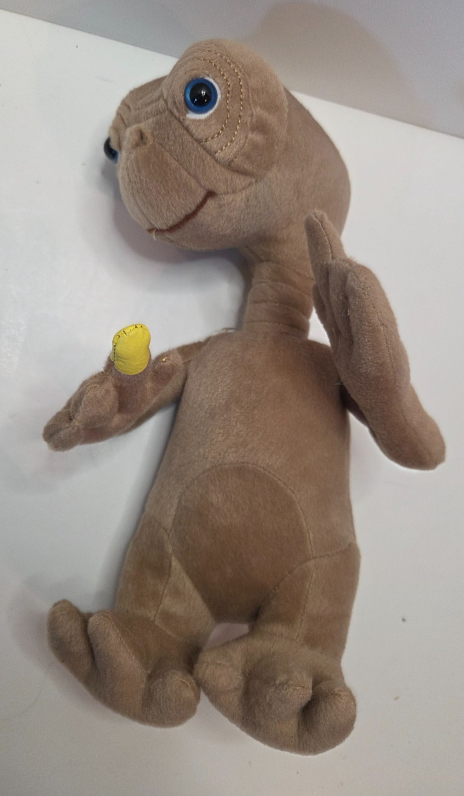 2012 ET THE EXTRA TERRESTRIAL 11&Prime; PLUSH DOLL – yellow finger