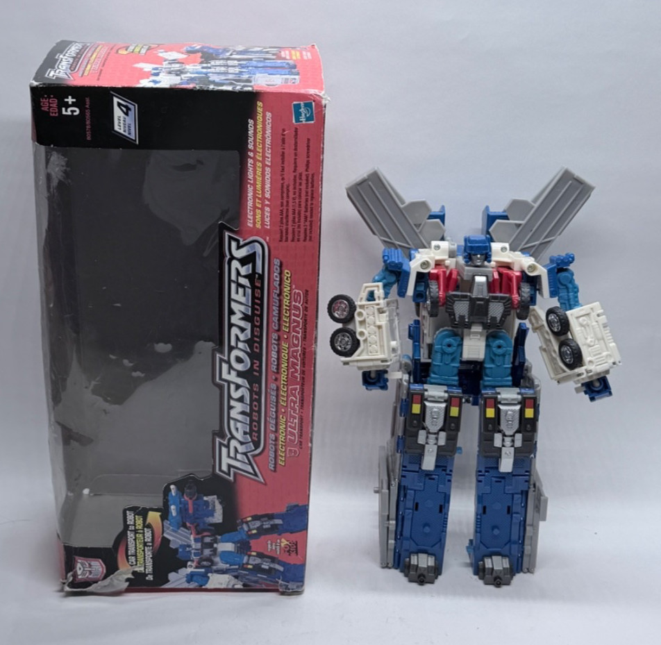 Hasbro Transformers Rid Robots in Disguise Ultra Magnus 2001