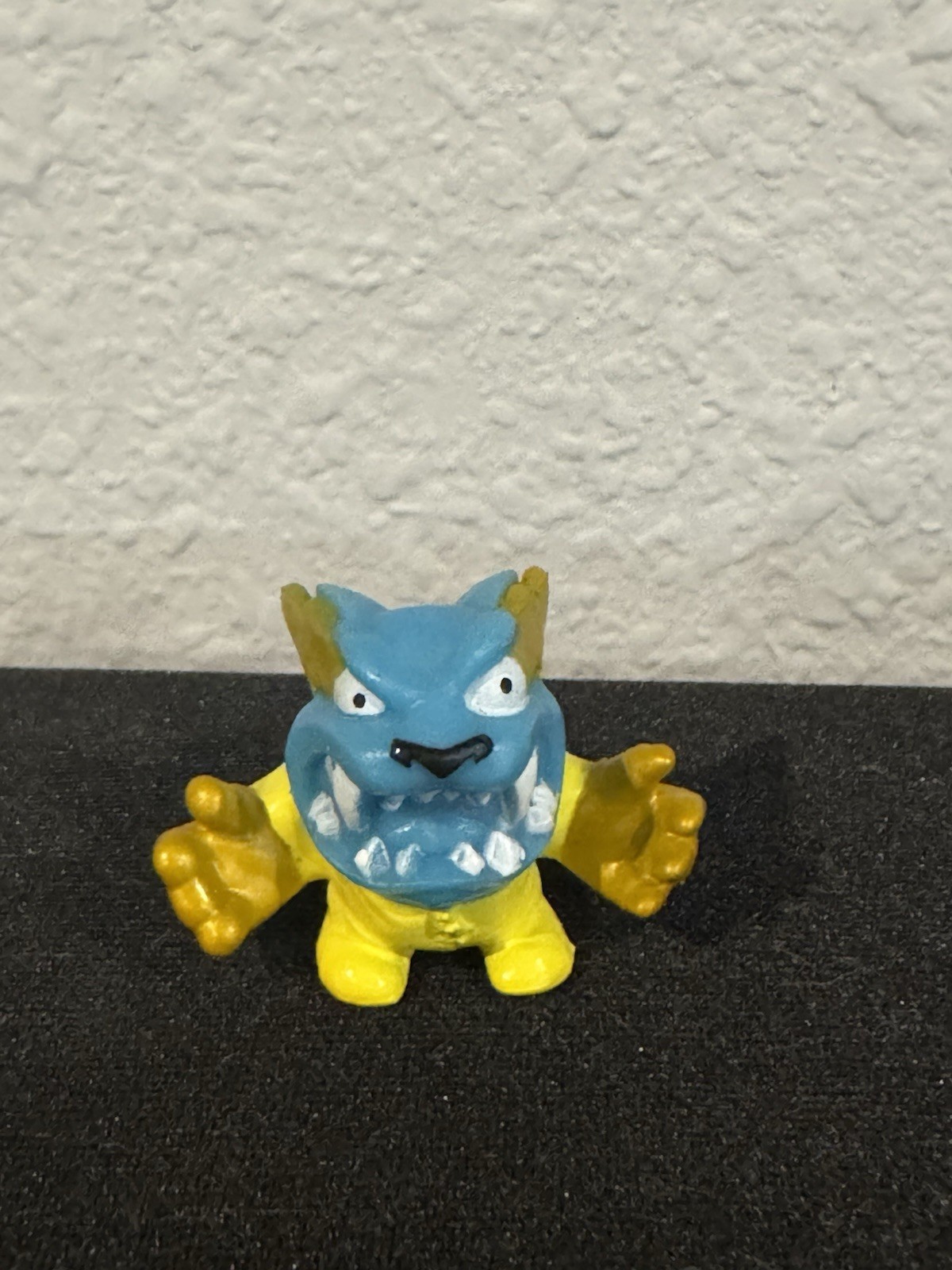Mr Beast Lab Swarm Series 2 “Lab Leader Panther” Ultra Rare