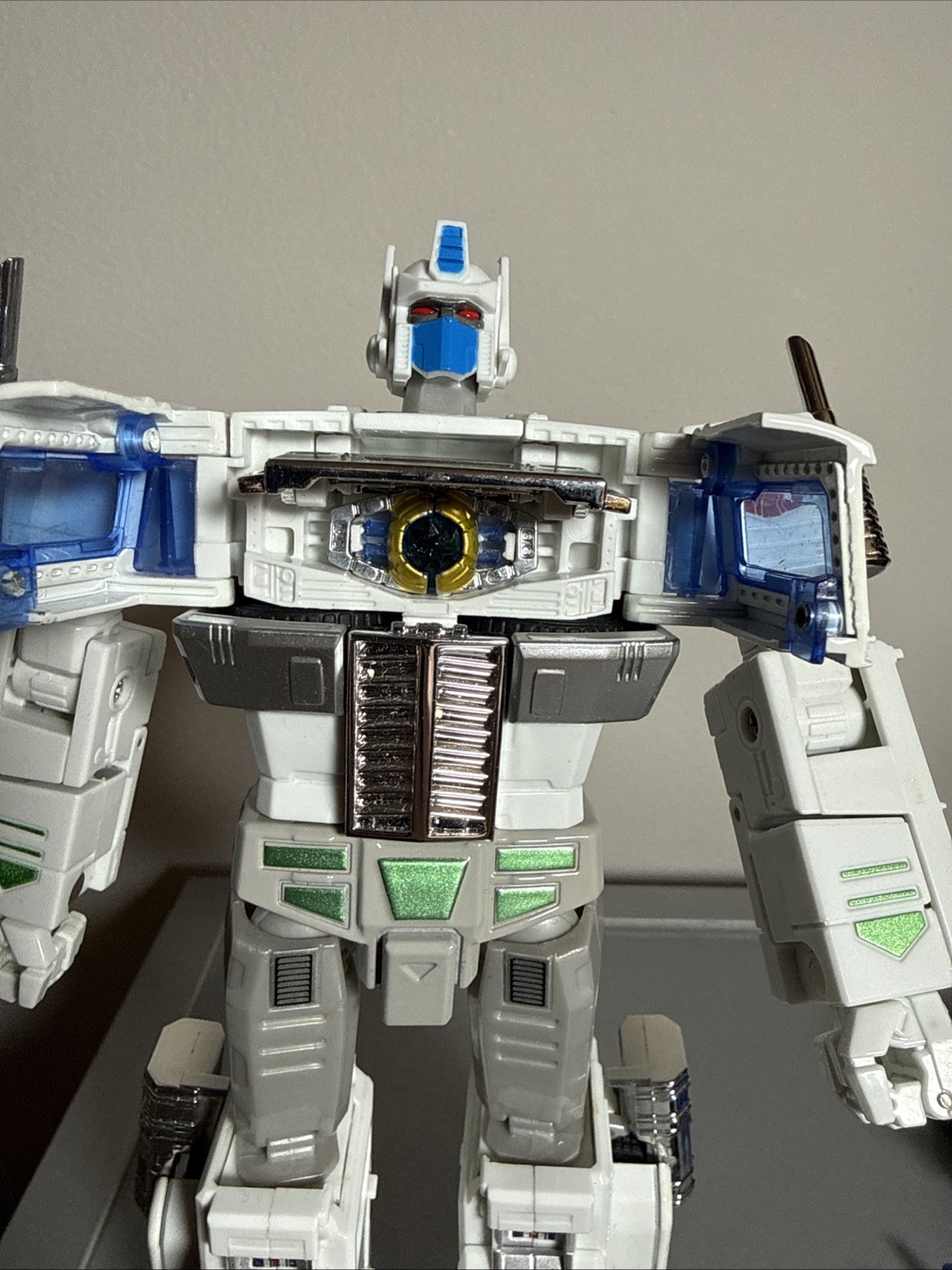 Transformers Masterpiece KO Ultra Magnus