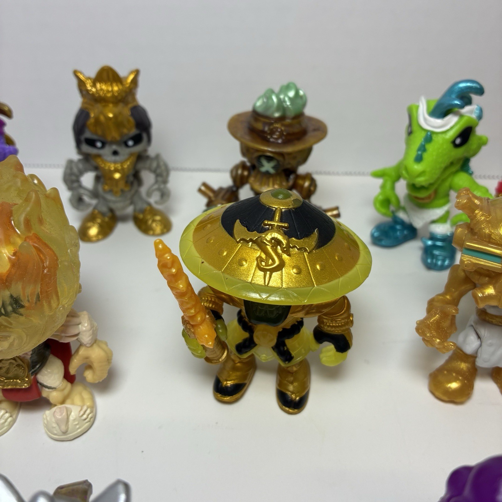 Large Lot of Treasure X Action Figures Moose Toys Aliens Robots Dinos Pirates