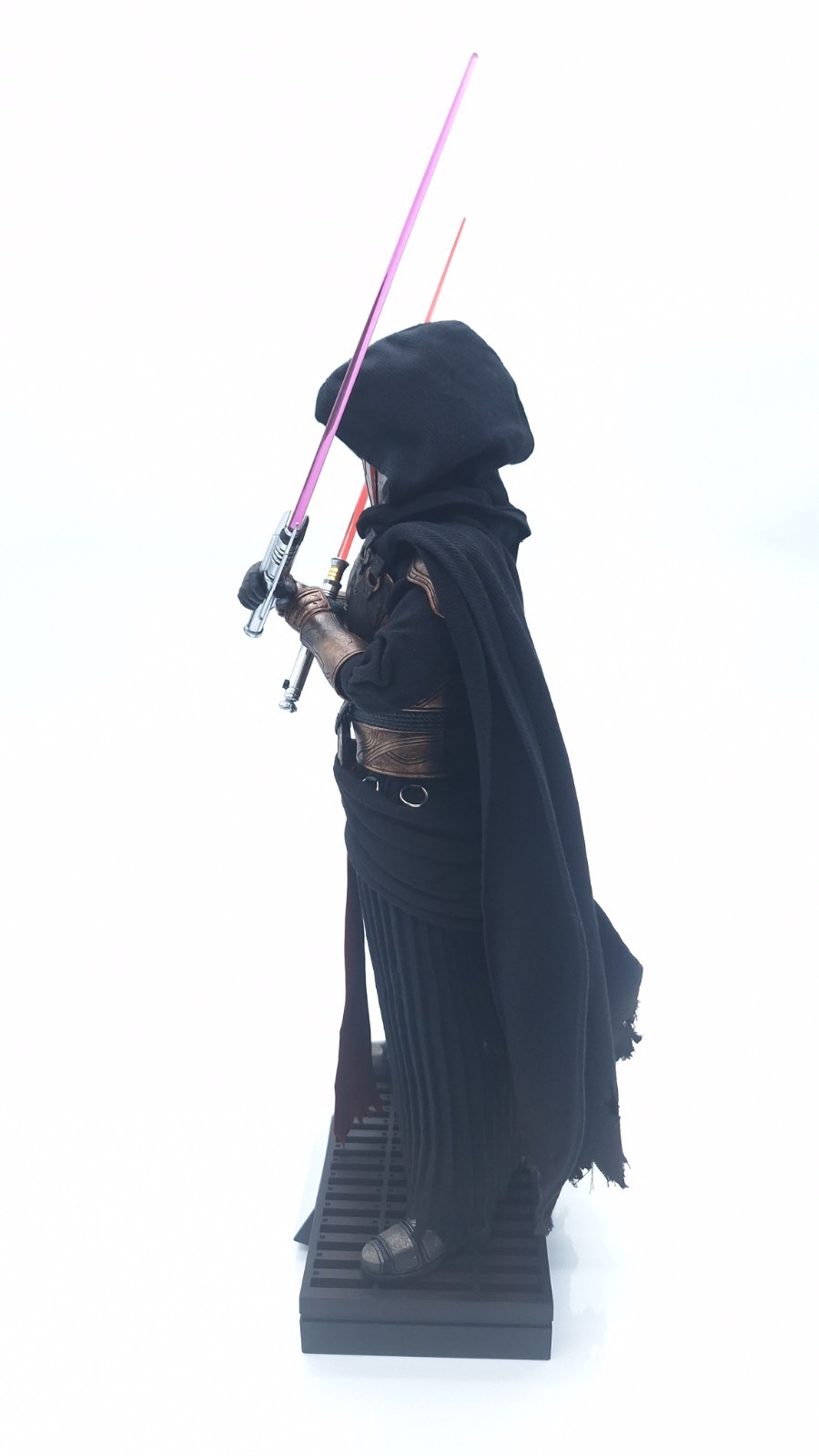 Hot Toys Star Wars Darth Revan Regular Edition VGM62B 1/6 Scale Figure