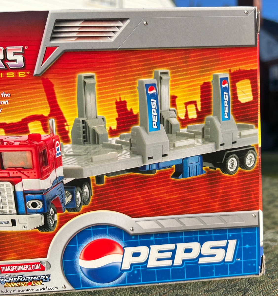 TRANSFORMERS Optimus Prime 2007 Pepsi Promotional Winner w/ Certificate & Box