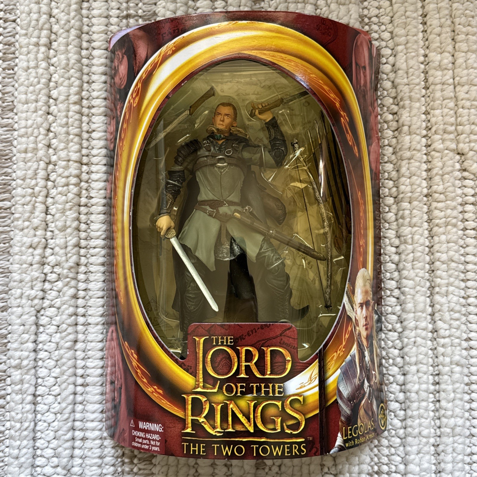 LORD OF THE RINGS TOY BIZ 2002 LEGOLAS IN ROHAN ARMOR TTT RED HALF MOON NIP