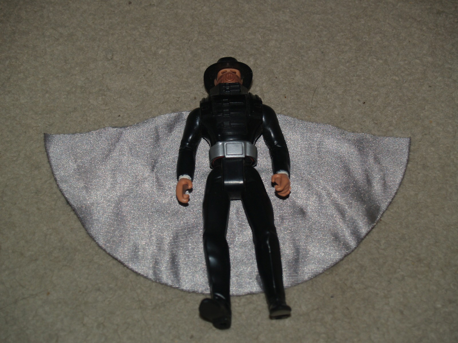 The Shadow Transforming Lamont Cranston Snap On Armor & Cape Figure 1994 Kenner