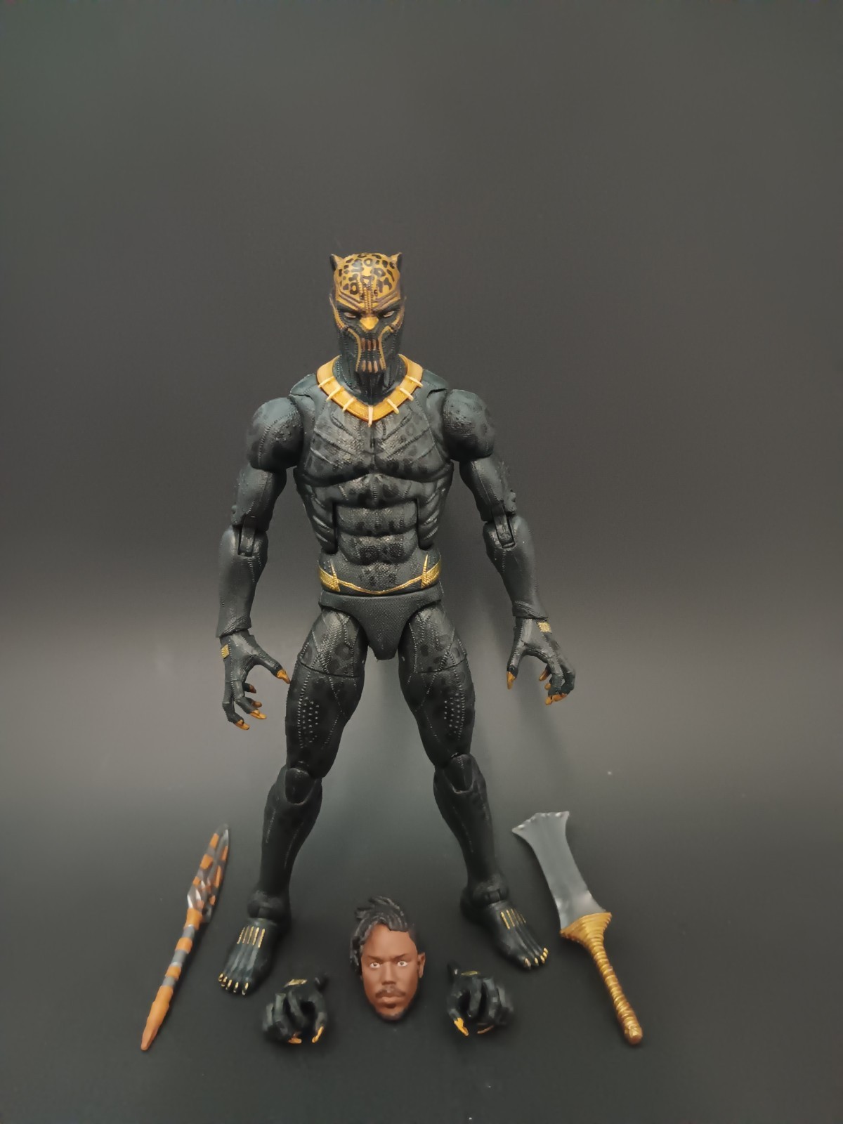 Marvel Legends Erik Killmonger 6&Prime; Figure MCU Black Panther Legacy Collection