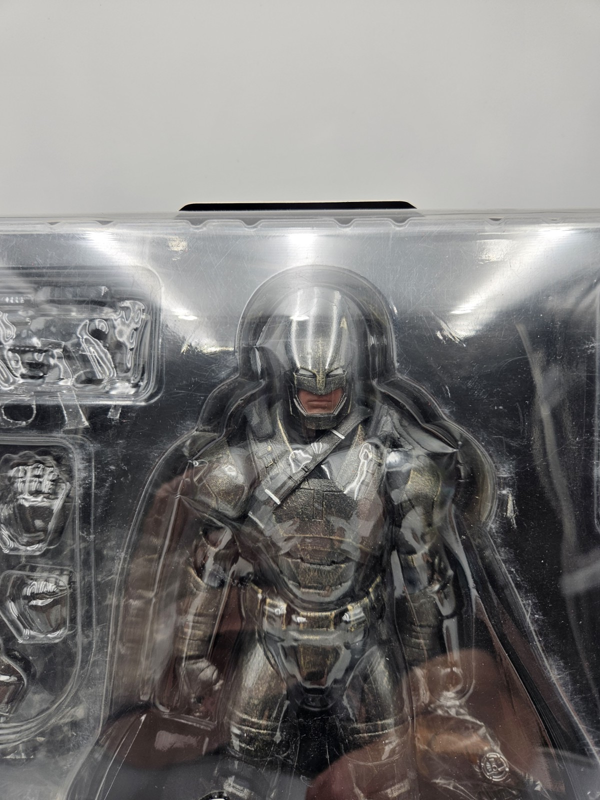 Beast Kingdom DAH-004 Batman v Superman 1/9 Scale Armored Batman Figure Open Box