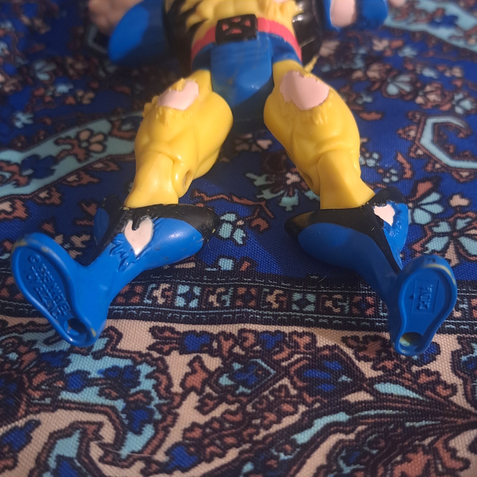 Marvel X-Men Battle Ravaged Wolverine & Captive Sabretooth 5” Toybiz 1995 LOT