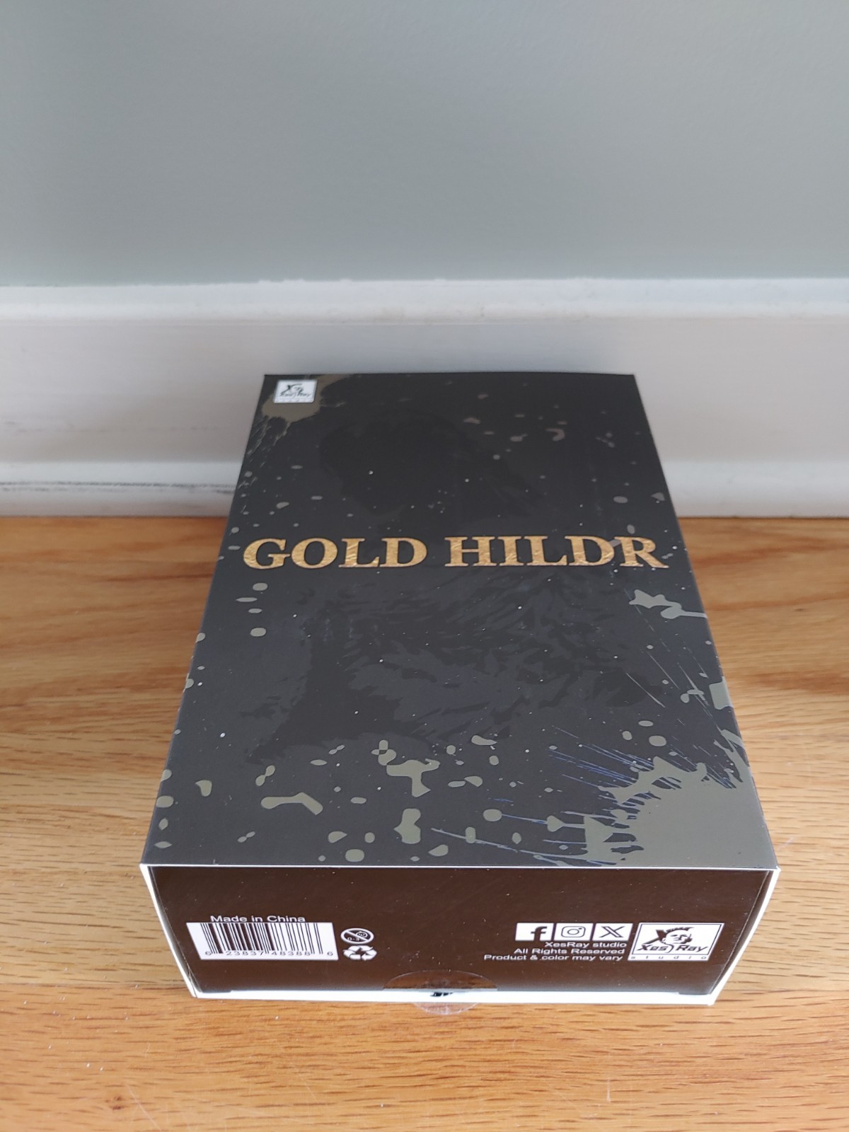 Xesray Studio, Combatants Fight For Glory – Gold Hildr