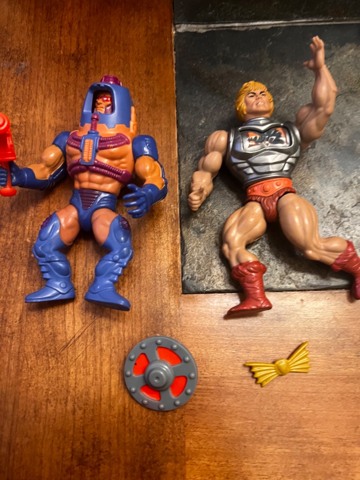 Vintage Masters of the Universe(MOTU) Figures and Accessories Man E & He-Man