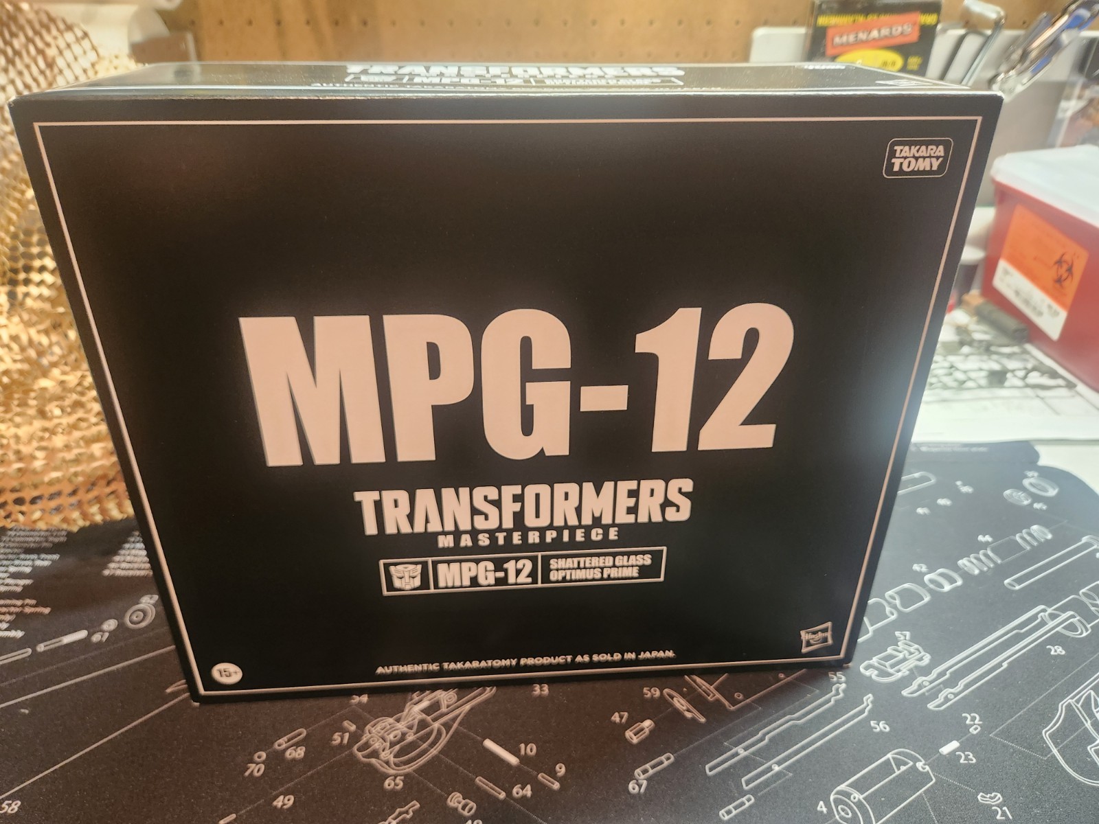 Transformers Masterpiece G MPG-12 Shattered Glass Optimus Prime Action Figure