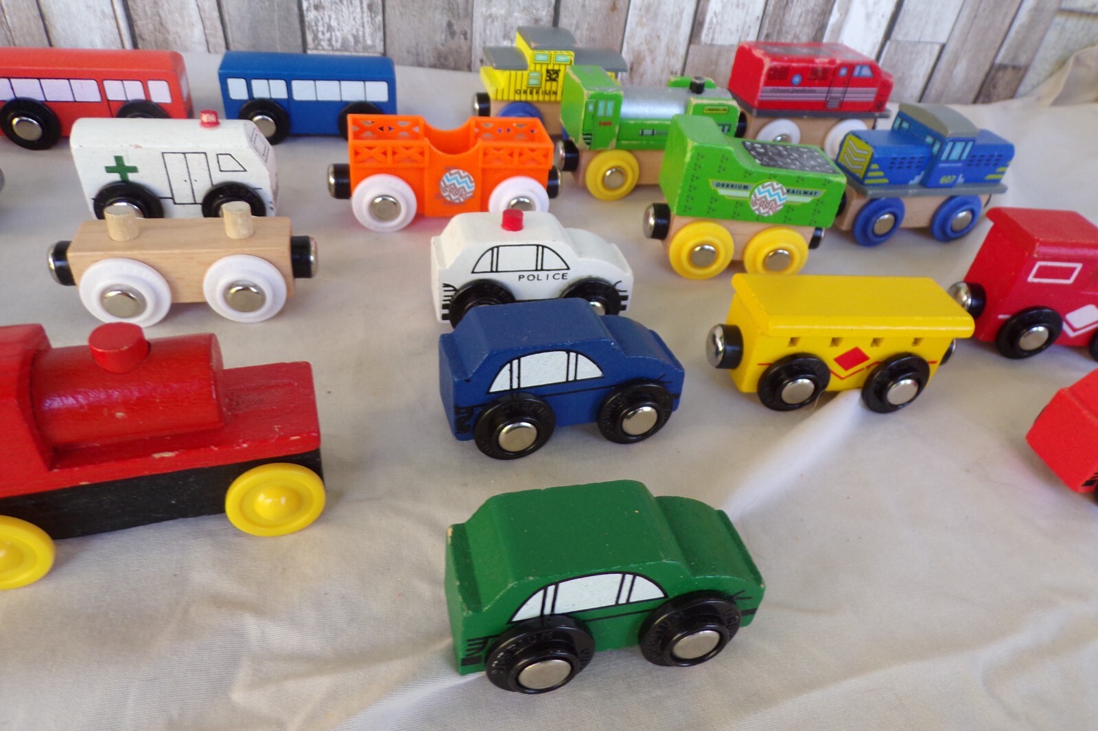 Thomas the Train wooden railway buildings Orbrium train lot