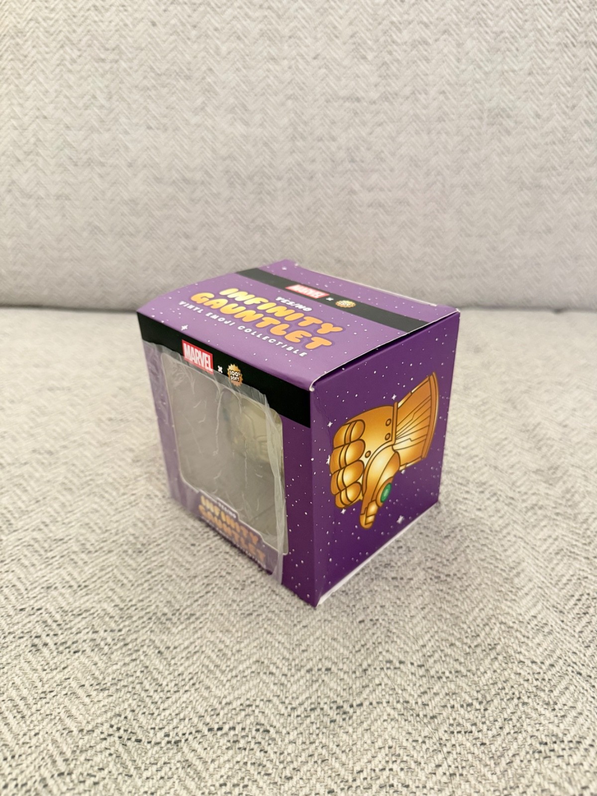 100% Soft Yes/No Infinity Gauntlet Vinyl Toy SDCC 2024