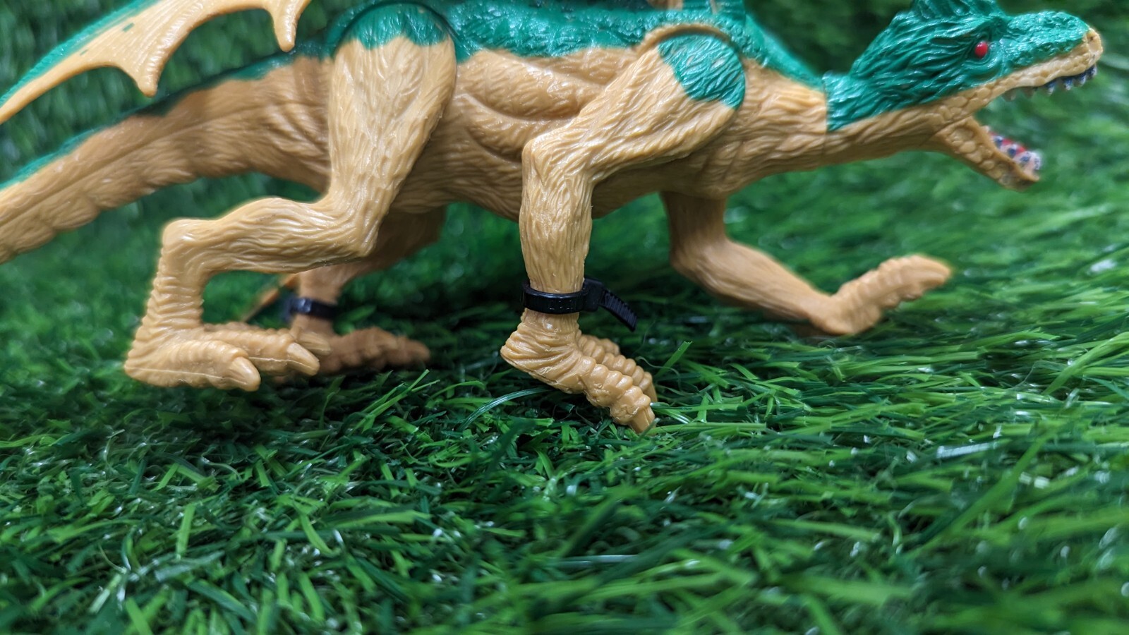 Kid Galaxy Poseable Dragon Action Figure Green Fantasy 8 inches Long KG21077S