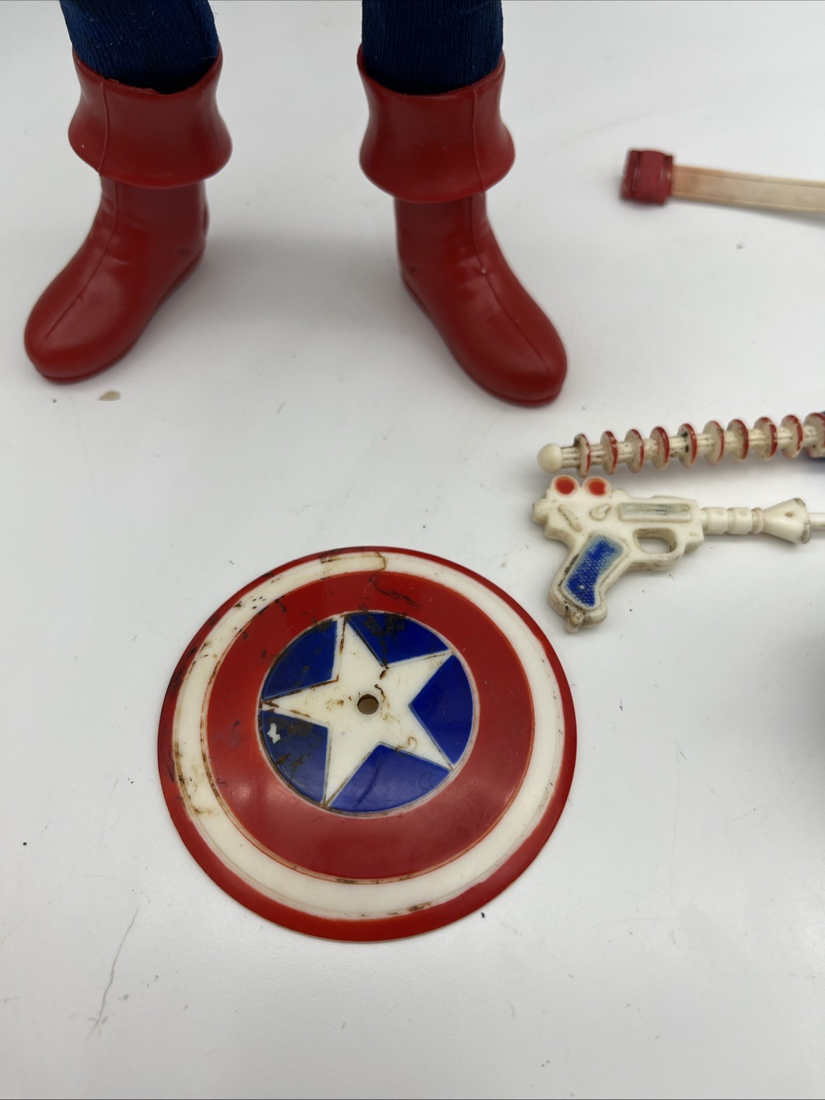 Captain America 1966 CAPTAIN ACTION Ideal ORIGINAL FIGURE, Mask, Guns, Belt