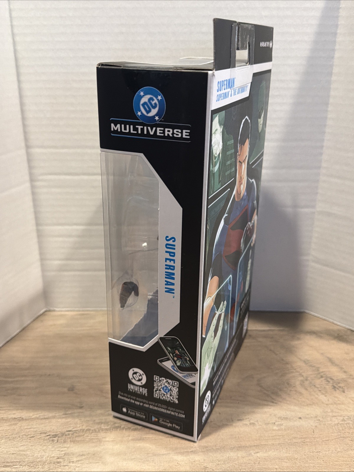DC Multiverse Wave 25 Superman & The Authority Superman 7 Inch Figure In Hand