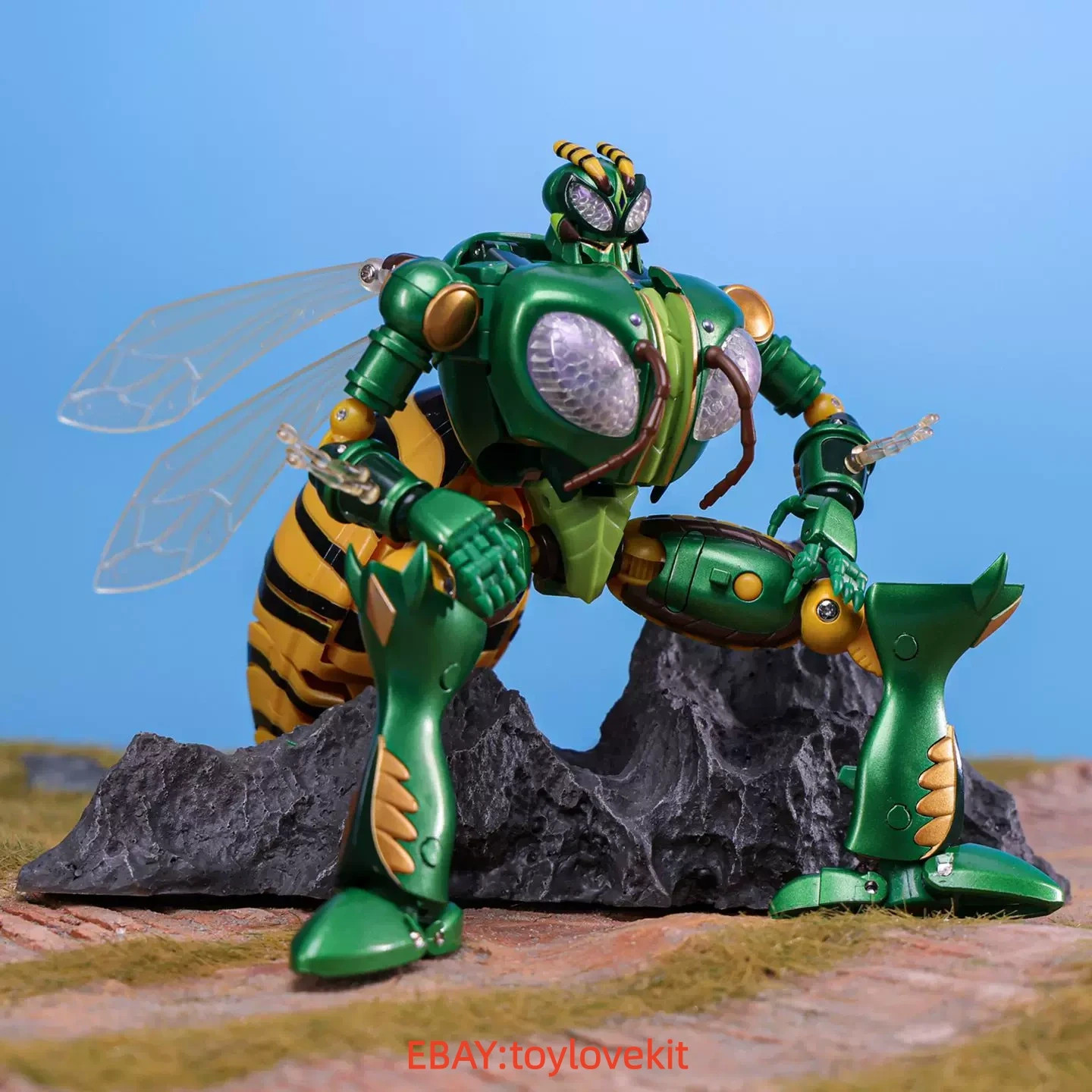 Robot Toys RT-D02 Transforms BW Beedrill Waspinator Action Figure STOCK 6.5&Prime;