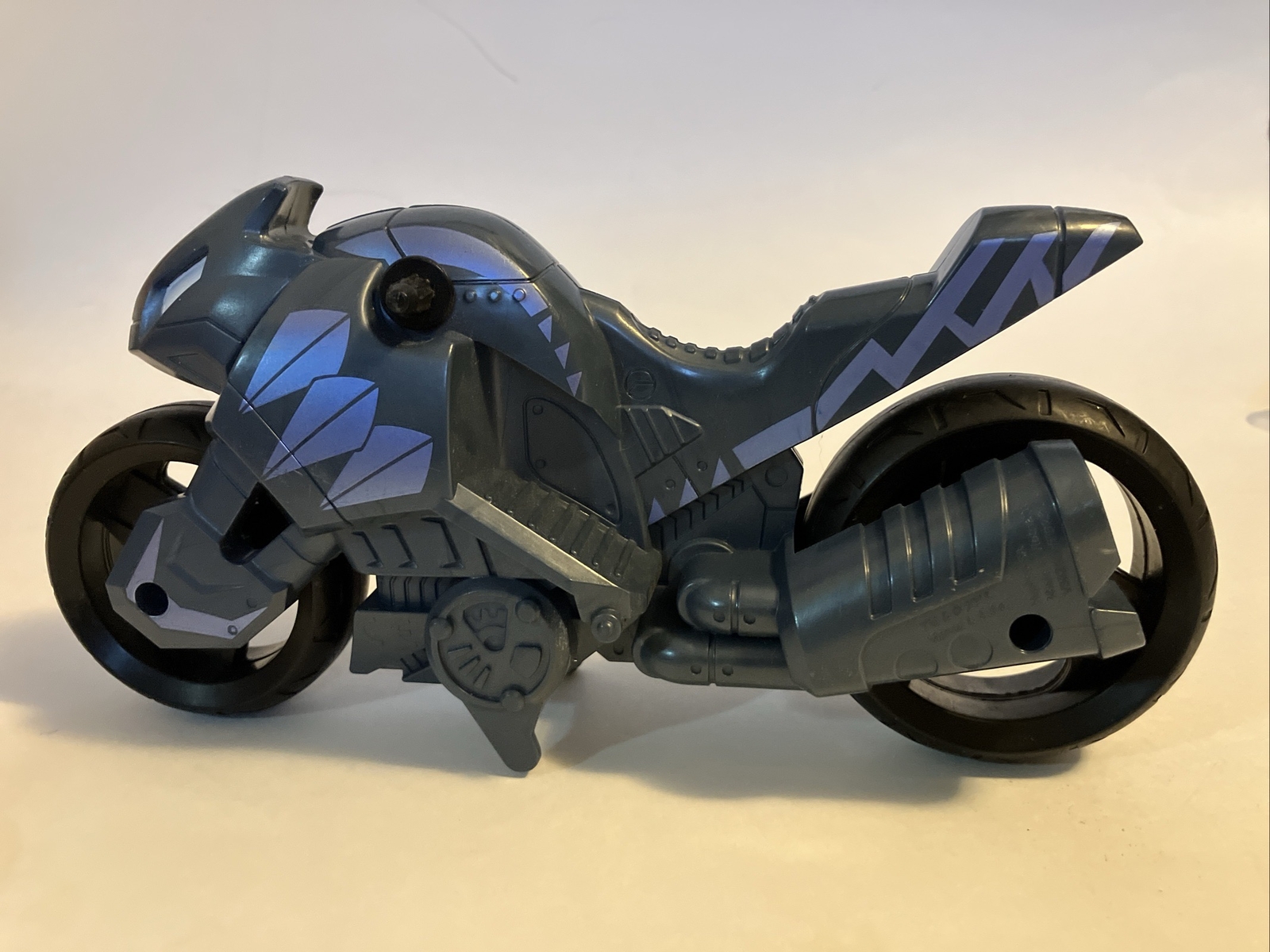 2016 Hasbro Marvel Super Hero Adventure Black Panther Speedster 9&Prime; Toy Vehicle