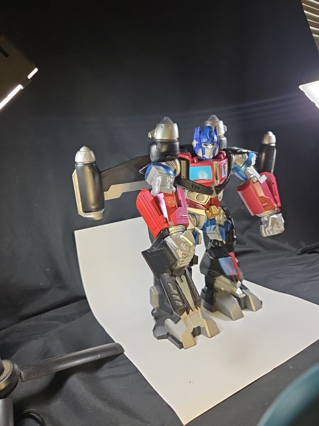 Transformers Mega Power Bots OPTIMUS PRIME Hasbro 12&Prime; Sounds Light Don&rsquo;t Work