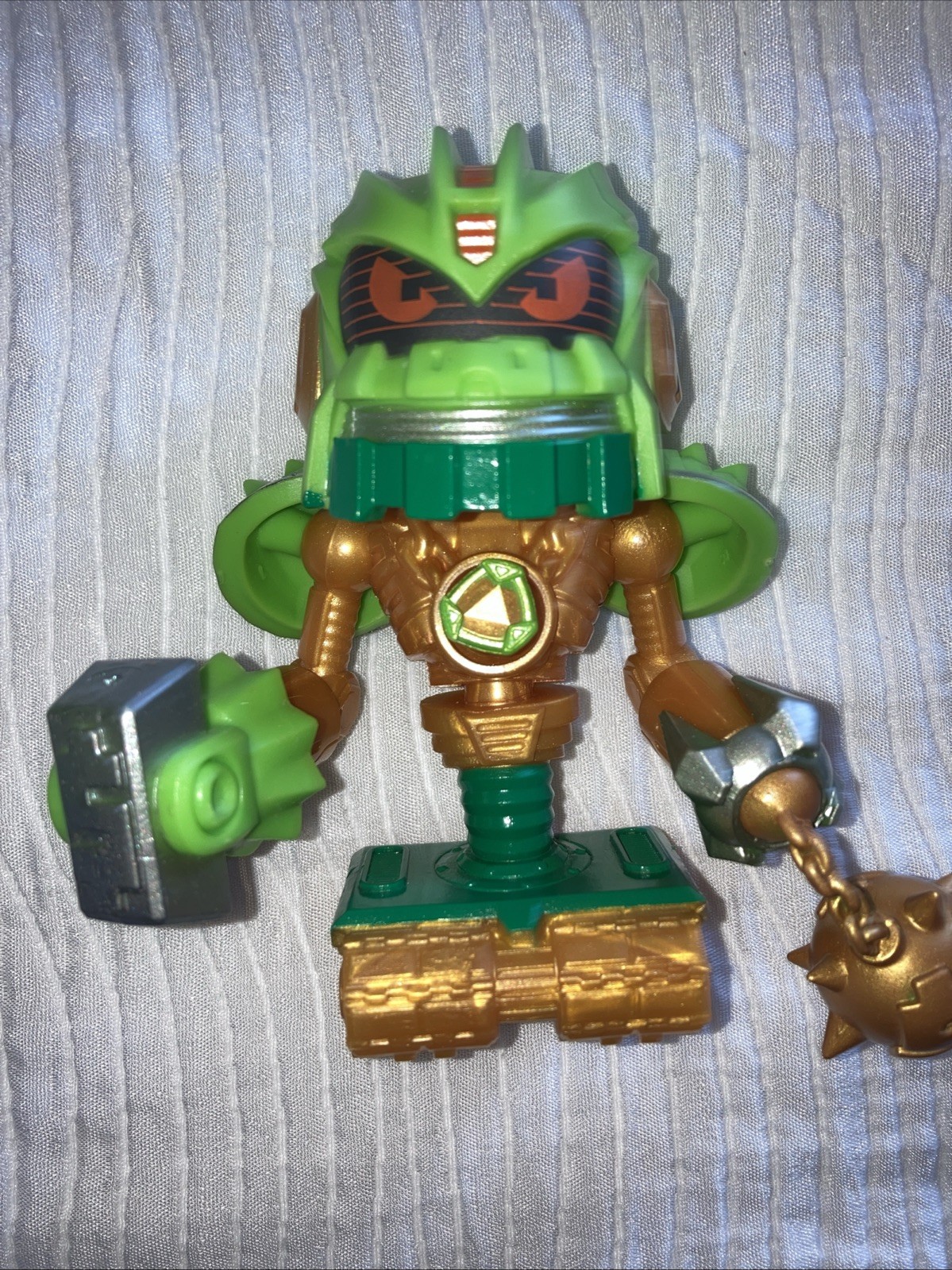Treasure X Robots Gold Green 4” Gladiator Weapons Moose Toys Collectible