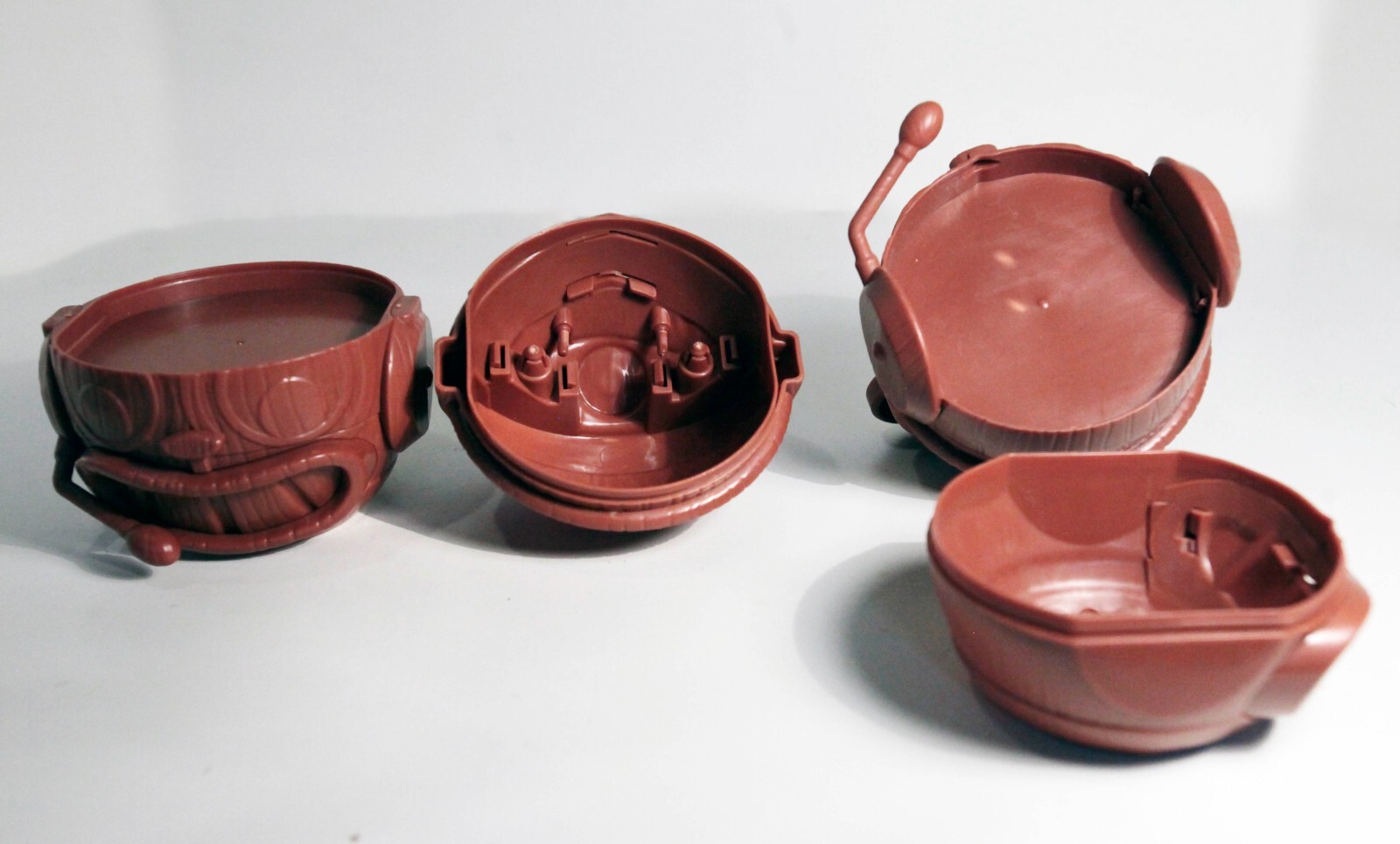2 Ryans World Mini Tiki empty eggs you can fill with your own surprise – used