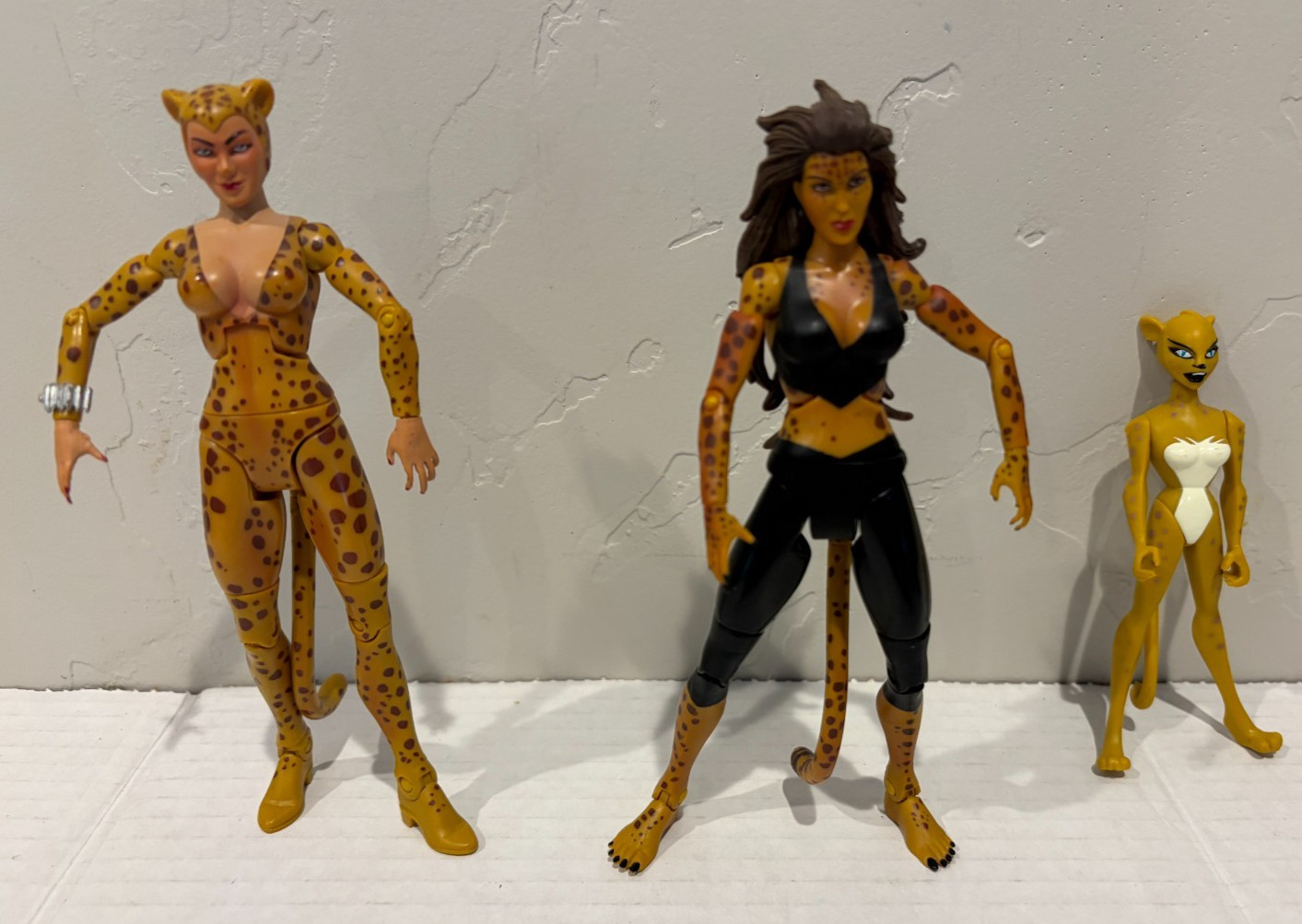 3 DIFF DC Universe 2009 Cheetah Figures 6&Prime; Wave 13, Black Suit Variant 4&Prime; Mattel