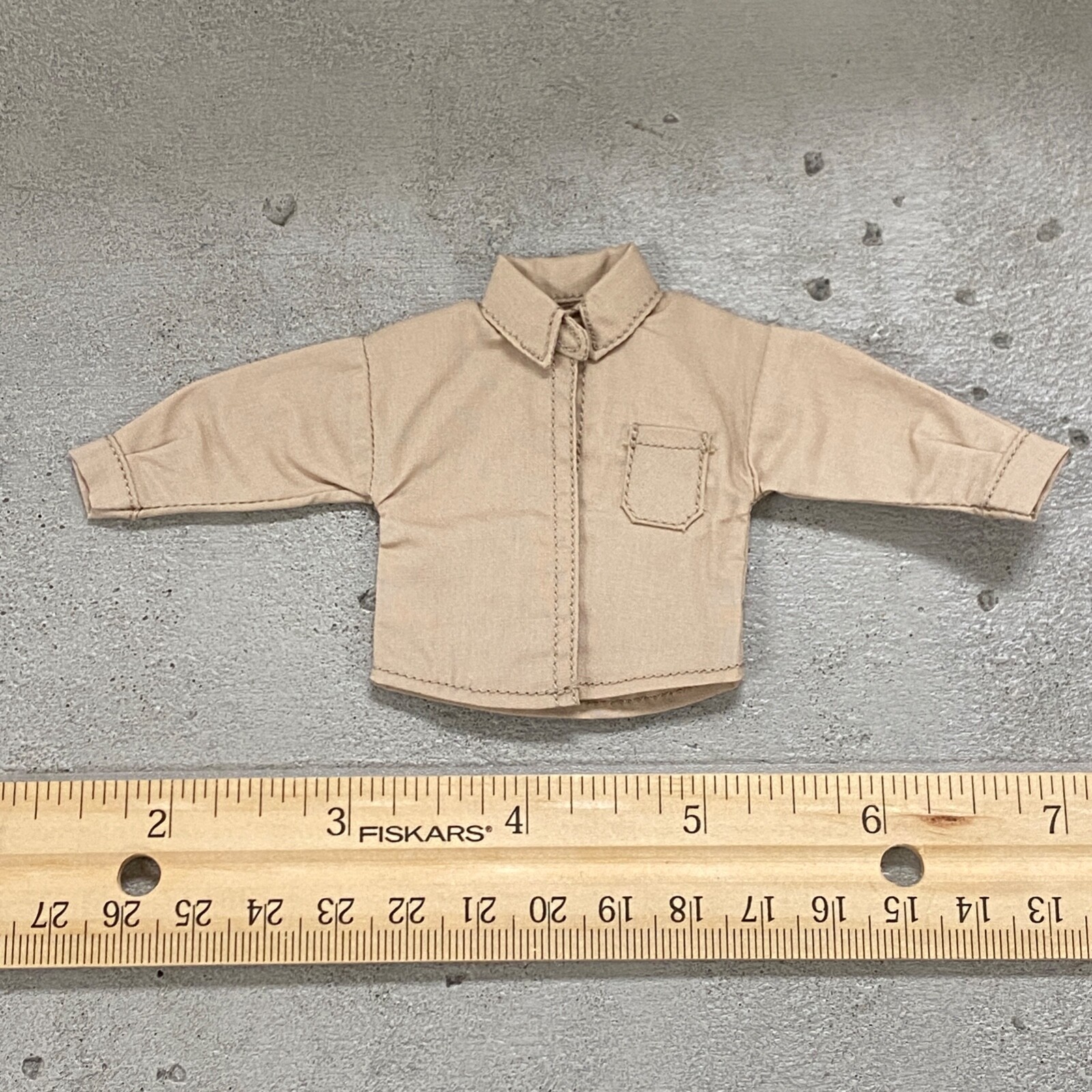 BE-DST-KHA: 1/12 Open Front Khaki dress shirt for 6&Prime; Muscular body
