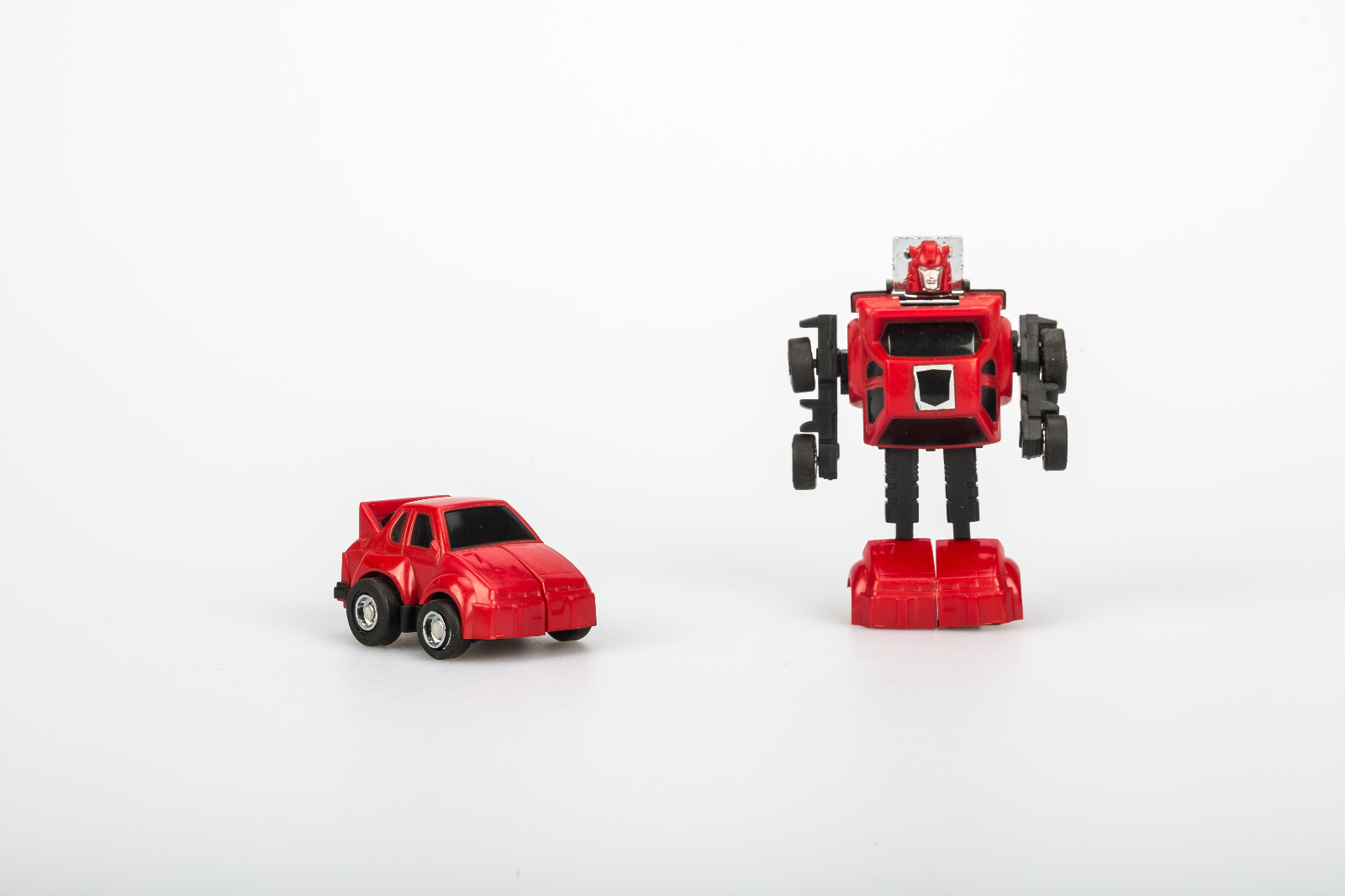Transformers G1 Red AUTOBOT CLIFFJUMPER REISSUE Christmas Birthday Gift Toy