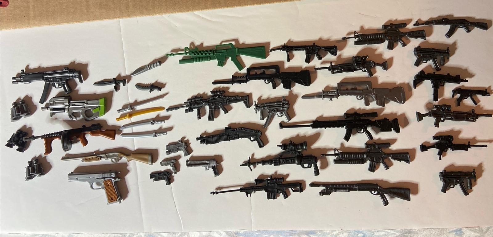 Large Lot of Military Action Figures Weapons & Accessories *As Is* 40 Pieces