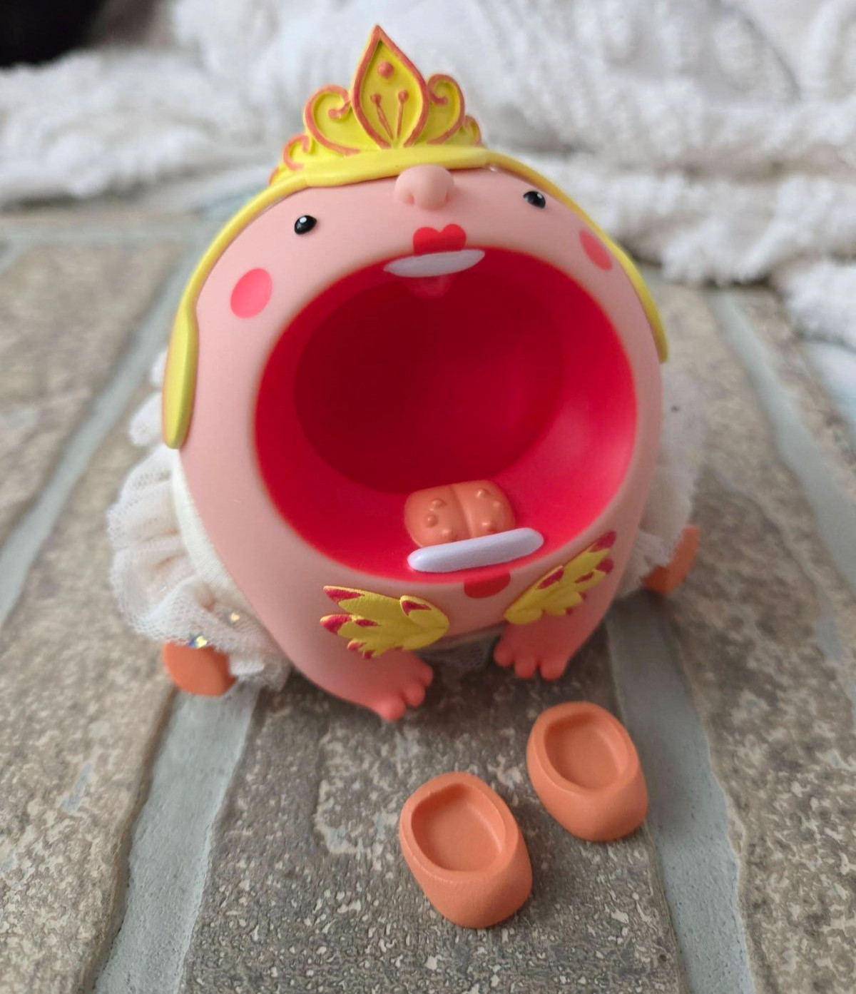Rare mochi mupatoy mupa artist designer toy Swan lake 2019 figure